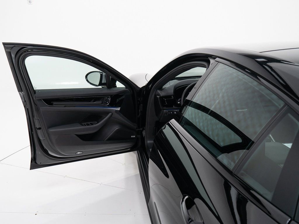 Used 2024 Porsche Panamera 4 image 10