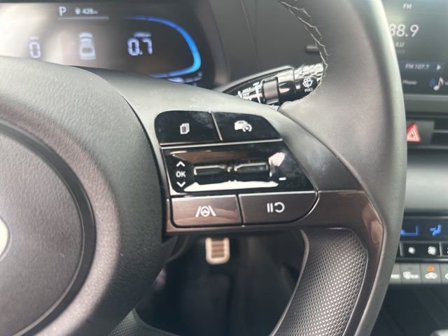 Used 2025 Hyundai Elantra Sport image 18