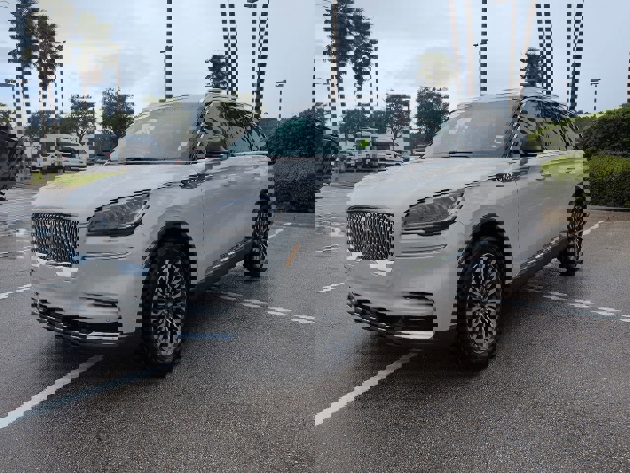 Certified 2022 Lincoln Aviator Reserve RWD image 8