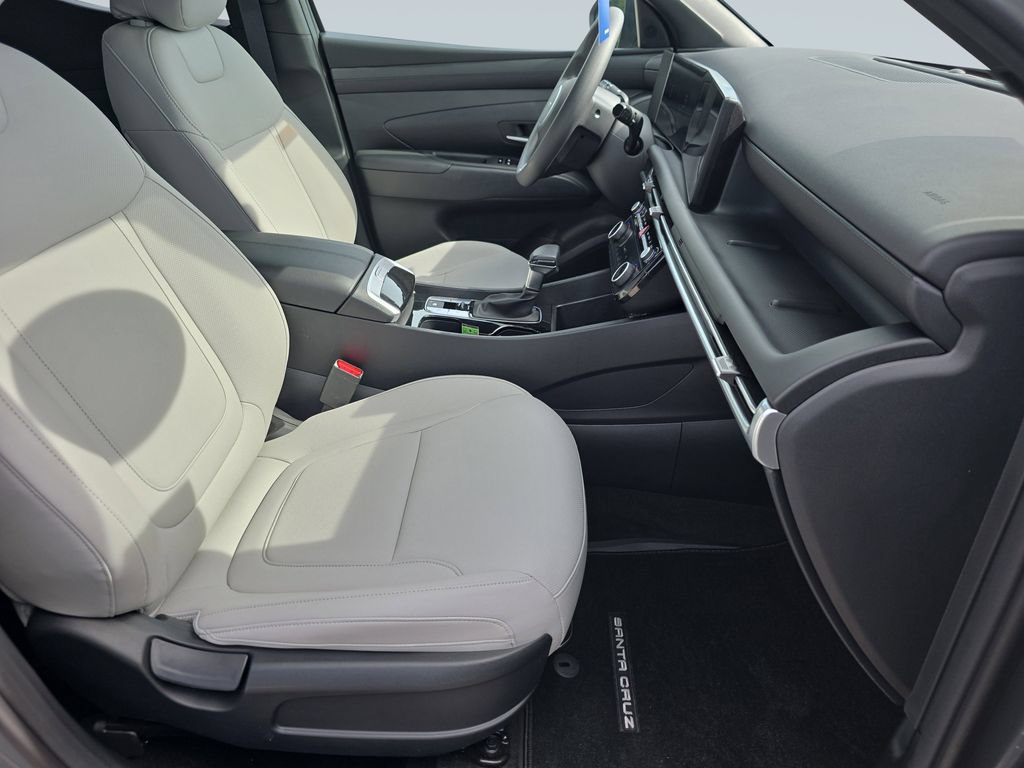 Used 2026 Hyundai Santa Cruz SEL FWD image 32