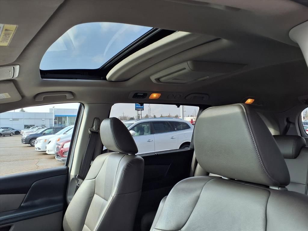 Used 2014 Honda Odyssey Touring image 19
