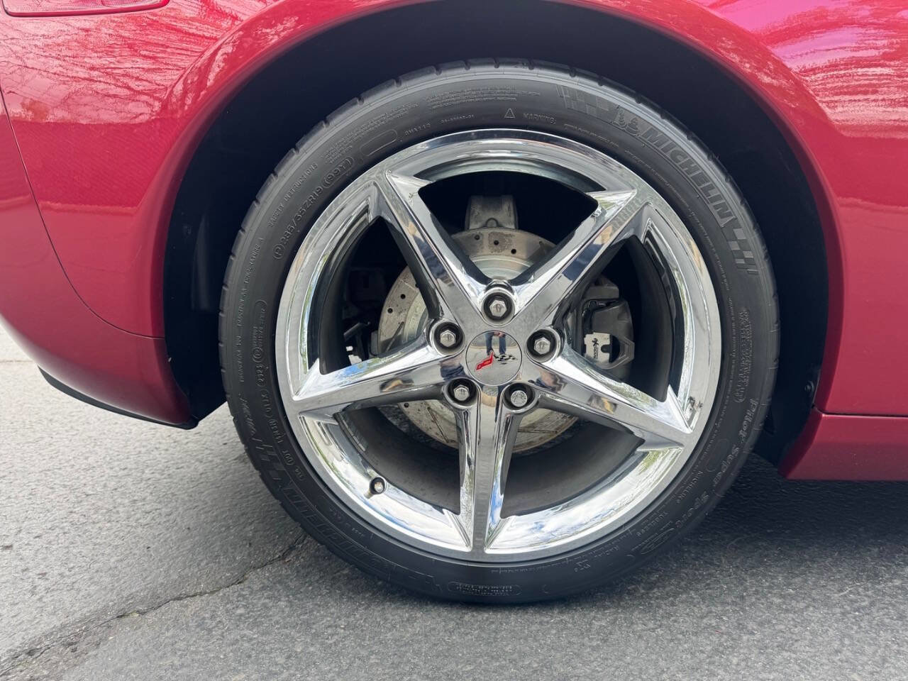 Used 2011 Chevrolet Corvette Coupe w/ 1LT RWD image 17