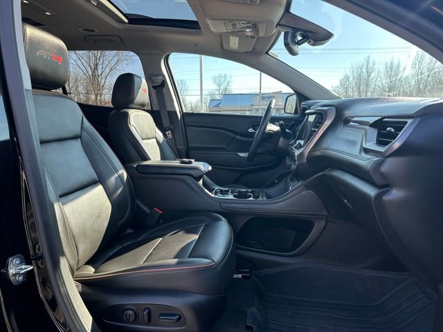 Used 2023 GMC Acadia AT4 w/ Preferred Package image 7