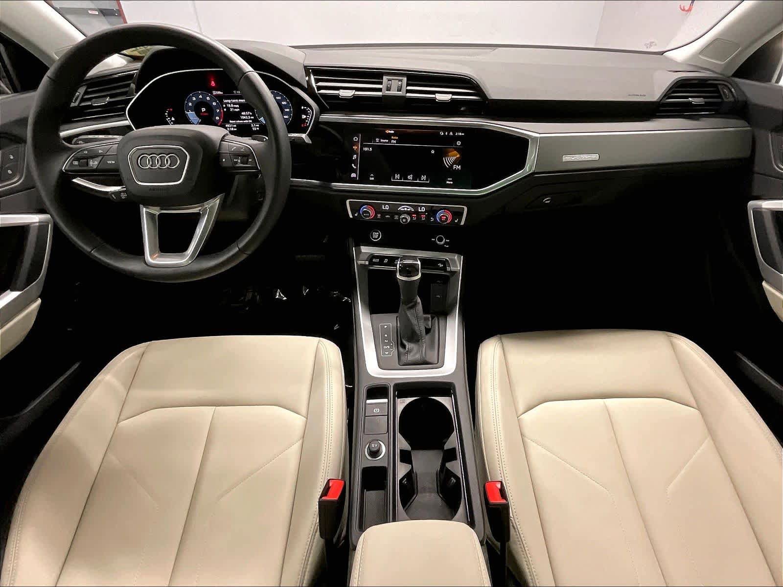 Certified 2025 Audi Q3 2.0T Premium w/ Convenience Package AWD/4WD image 15