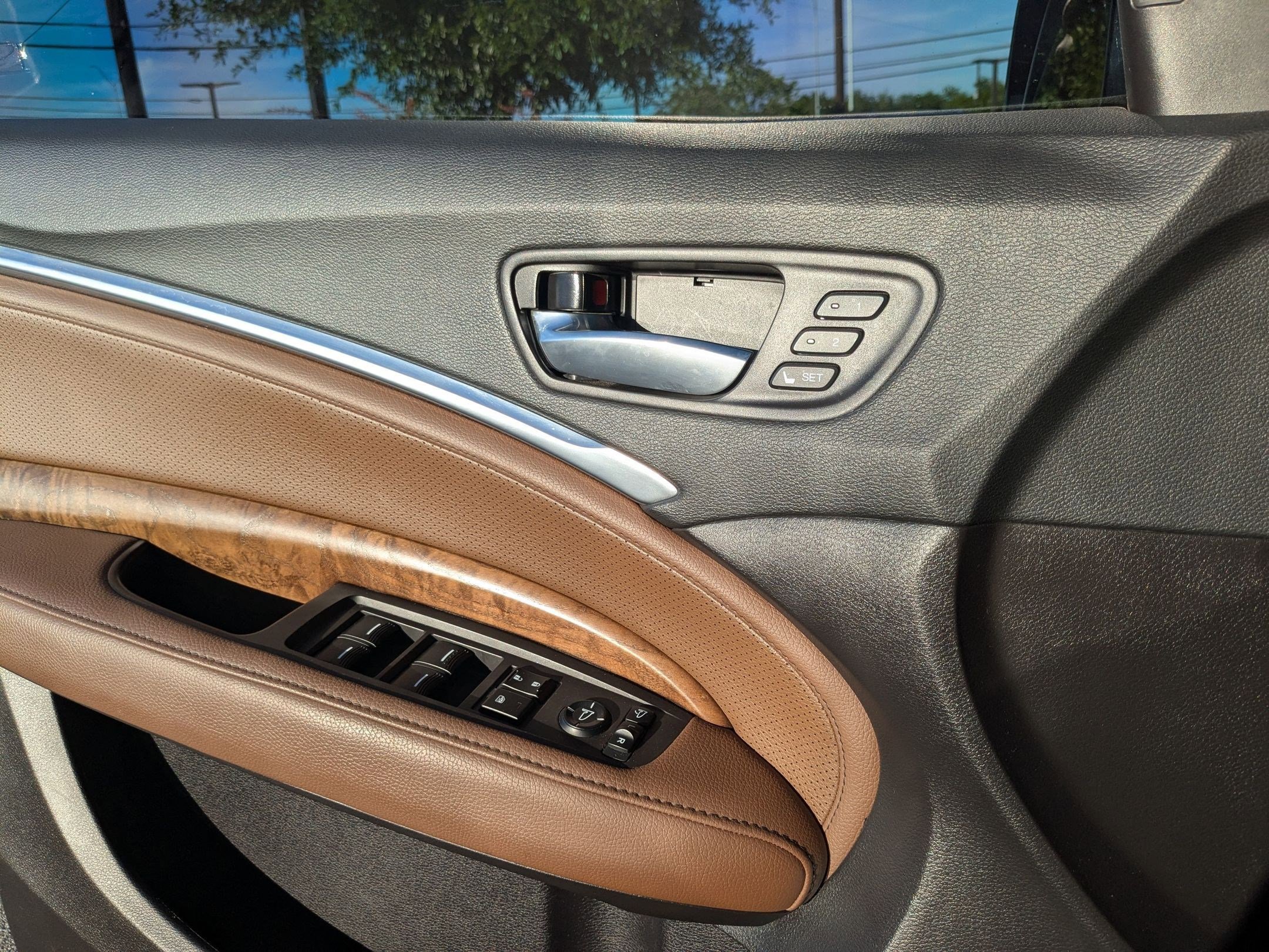 Used 2020 Acura MDX SH-AWD w/ Technology Package image 12