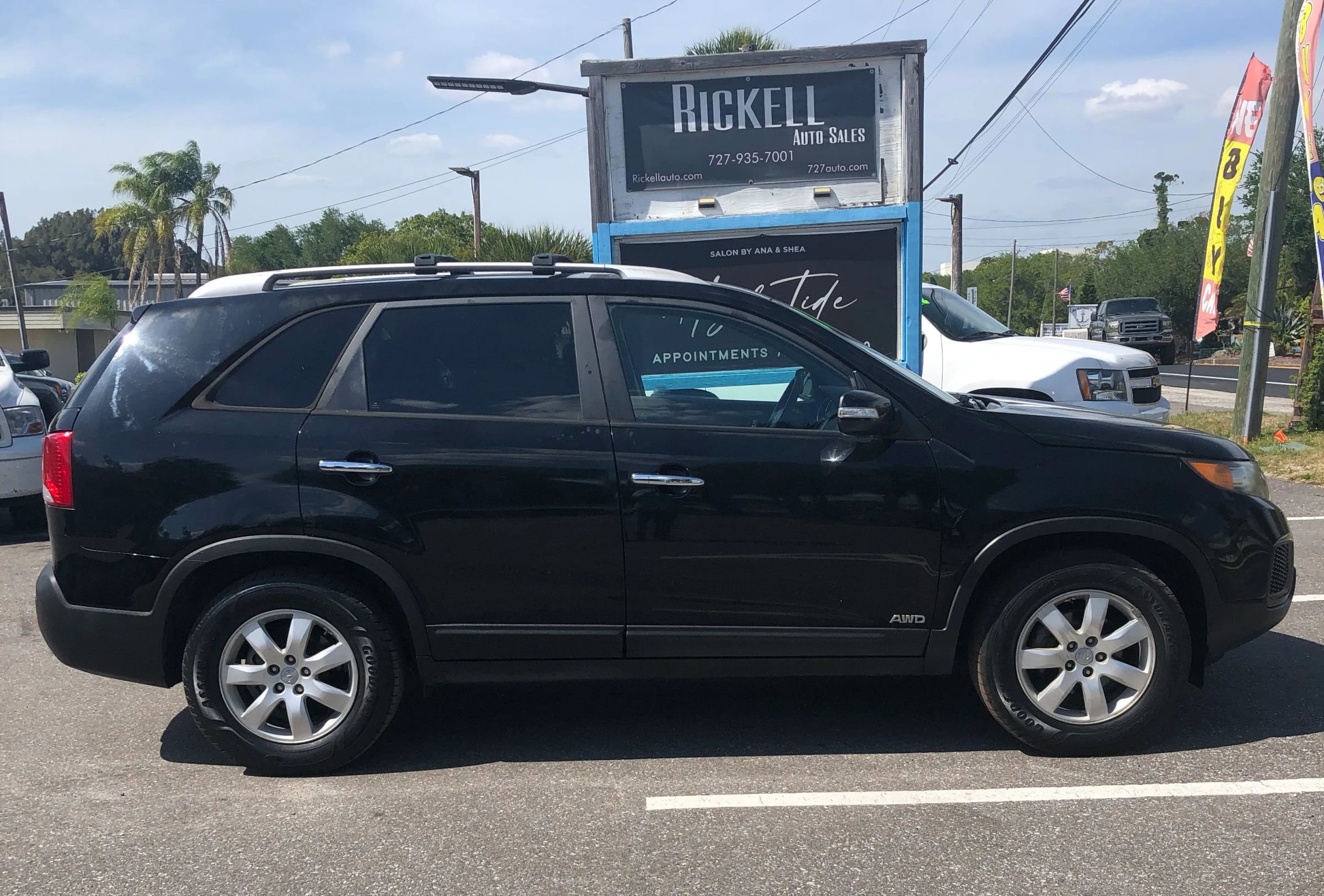 Used 2013 Kia Sorento LX image 2