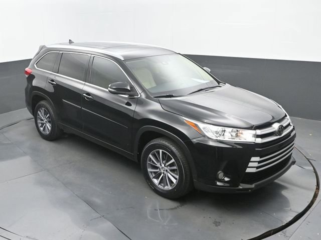 Used 2017 Toyota Highlander XLE FWD image 31
