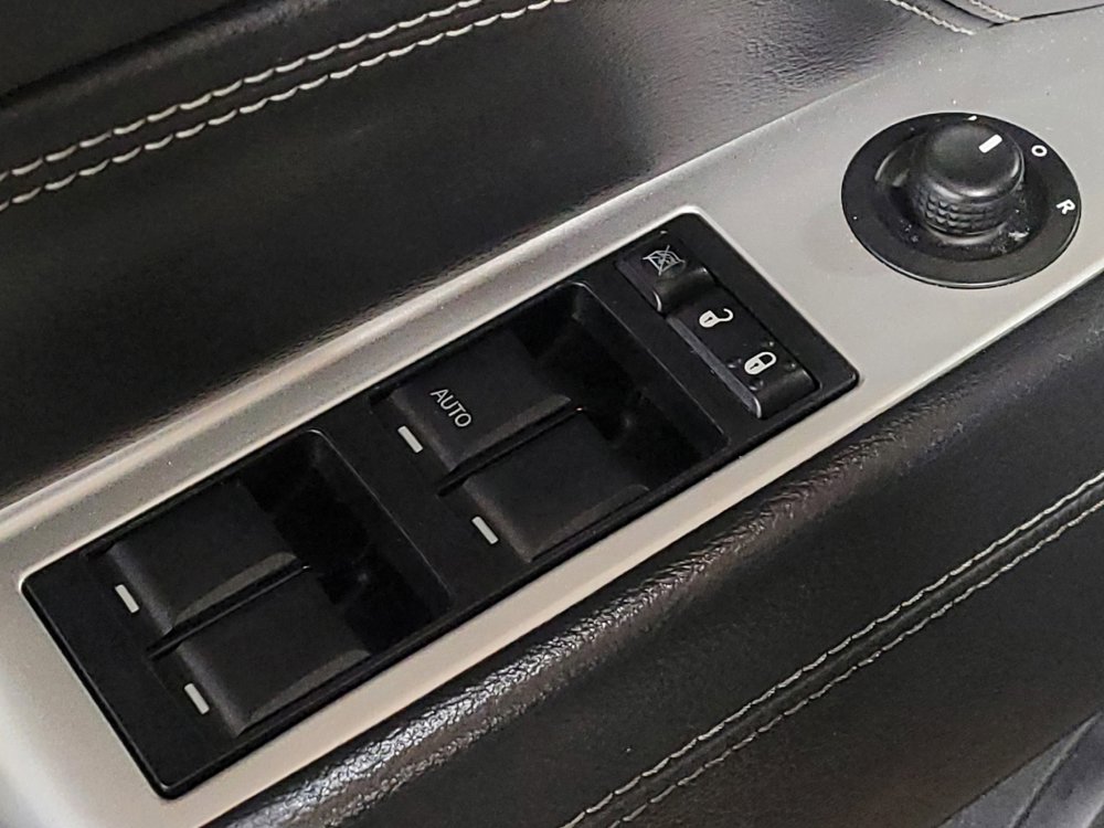 Used 2014 Jeep Compass Latitude w/ Sun/Sound Group AWD/4WD image 27