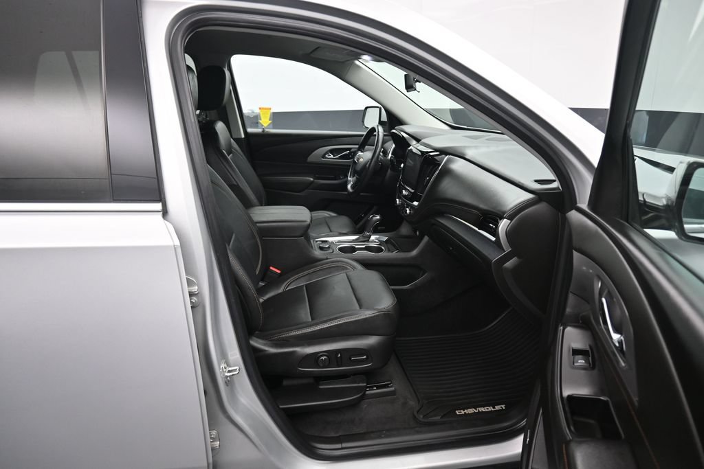Used 2019 Chevrolet Traverse LT w/ LT Premium Package AWD/4WD image 52