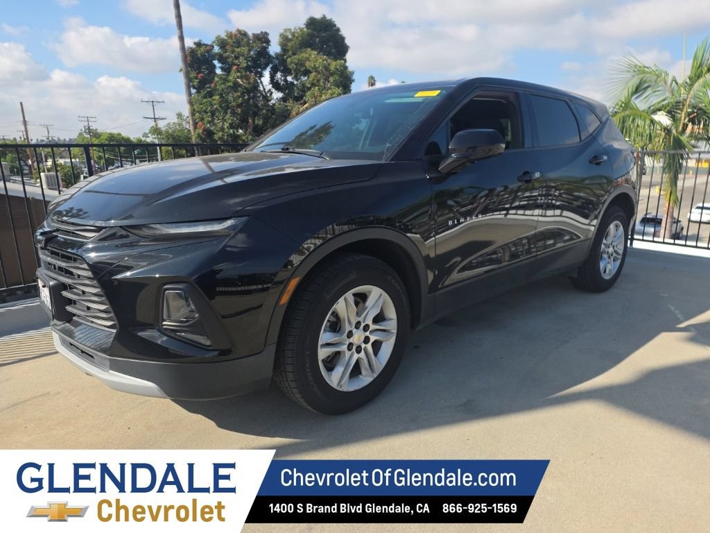 Used 2022 Chevrolet Blazer LT w/ LPO, Black Grille Bar Package FWD image 2