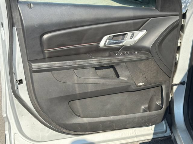 Used 2016 GMC Terrain SLT w/ Open Road Package FWD image 17