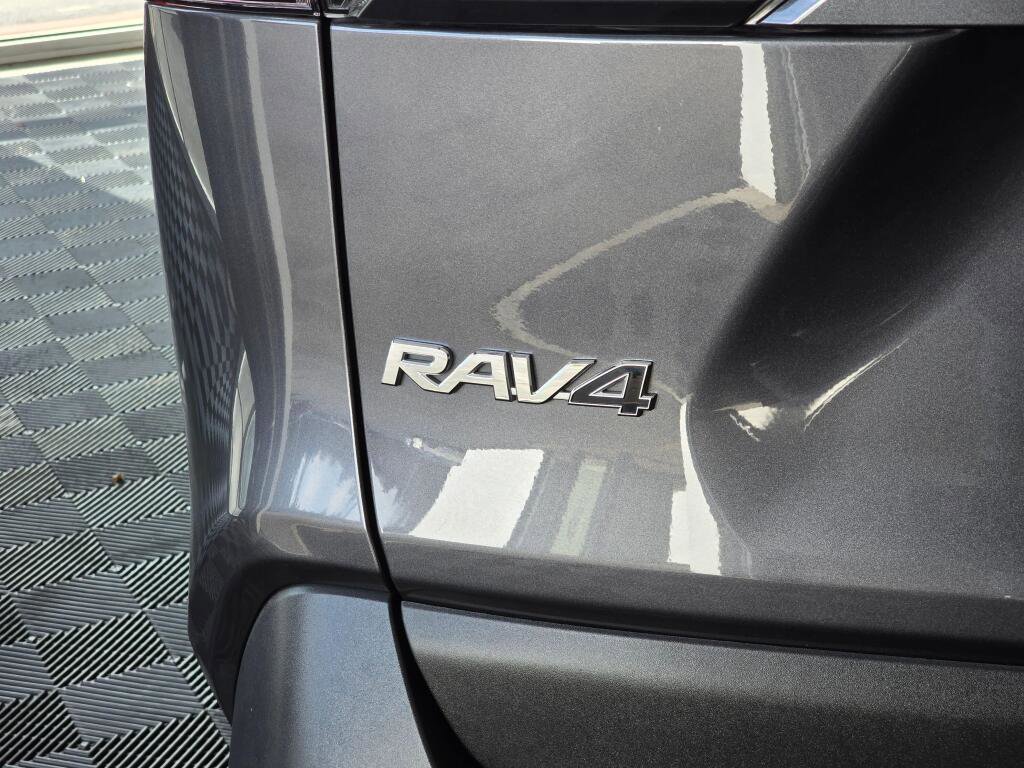 Used 2025 Toyota RAV4 LE image 13