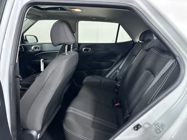 Certified 2023 Hyundai Venue SEL image 25