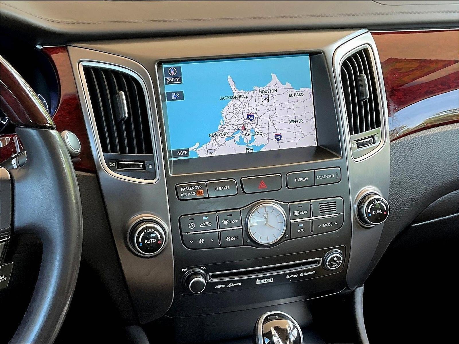 Used 2013 Hyundai Equus Ultimate RWD image 9