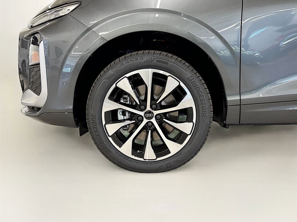 New 2026 Audi Q3 quattro 2.0T AWD/4WD image 24