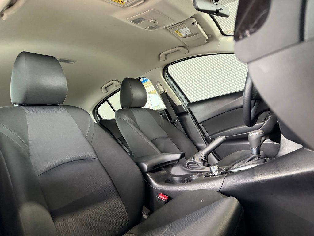 Used 2015 MAZDA MAZDA3 i Sport image 9