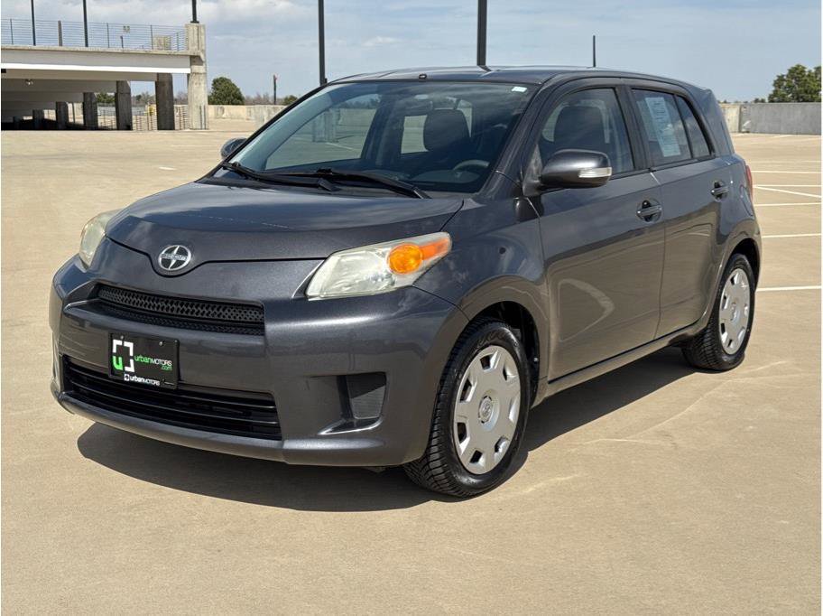 Used 2008 Scion xD image 3