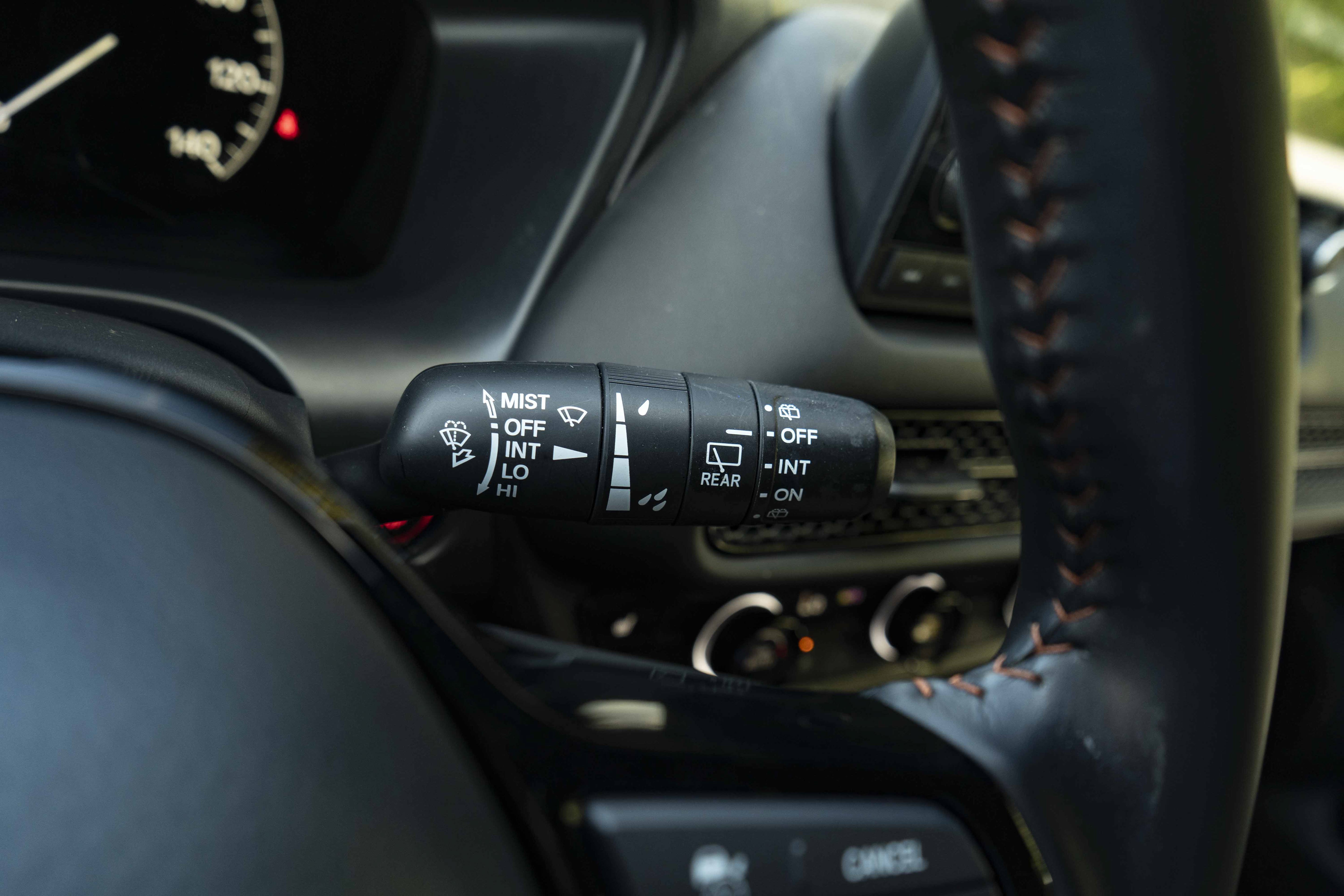 Certified 2025 Honda HR-V Sport image 24