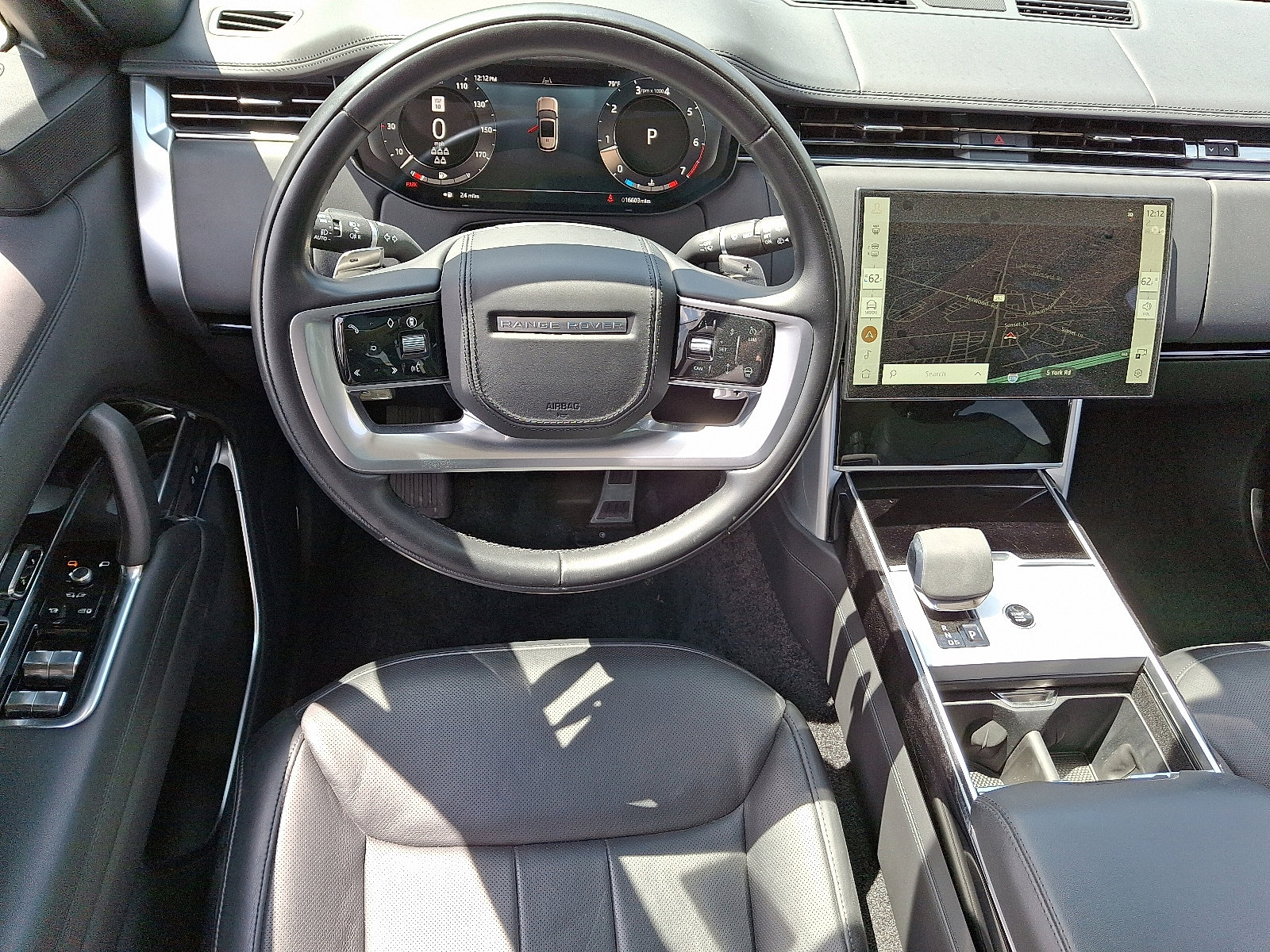 Certified 2024 Land Rover Range Rover Long Wheelbase SE image 4