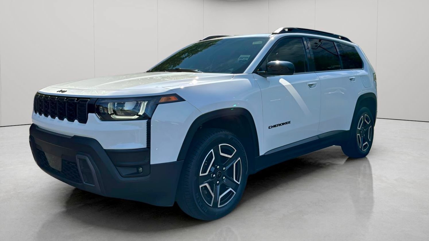 New 2026 Jeep Cherokee Laredo AWD/4WD image 10