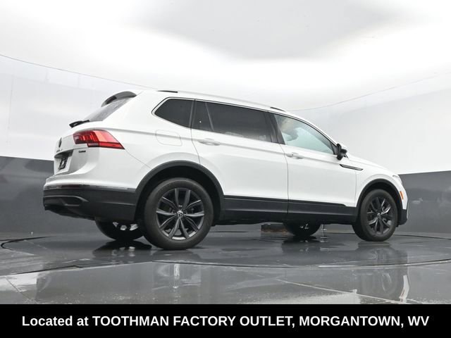 Used 2022 Volkswagen Tiguan SE AWD/4WD image 26