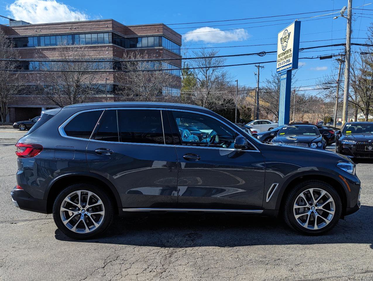 Used 2021 BMW X5 xDrive45e w/ Premium Package image 6