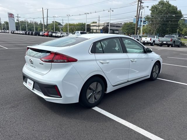 Used 2020 Hyundai Ioniq SE FWD image 7