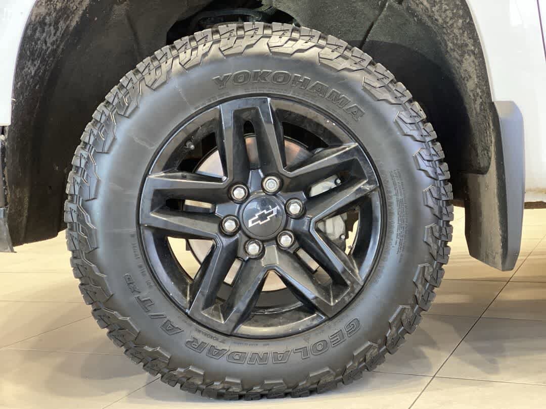 Used 2022 Chevrolet Silverado 1500 LT Trail Boss w/ Convenience Package II image 13