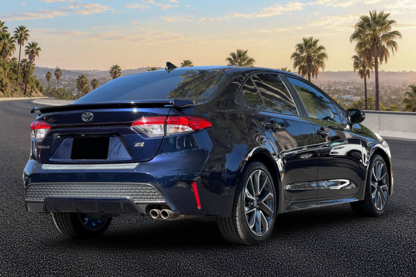 Used 2021 Toyota Corolla SE w/ Carpet Mat Package (TMS) FWD image 4