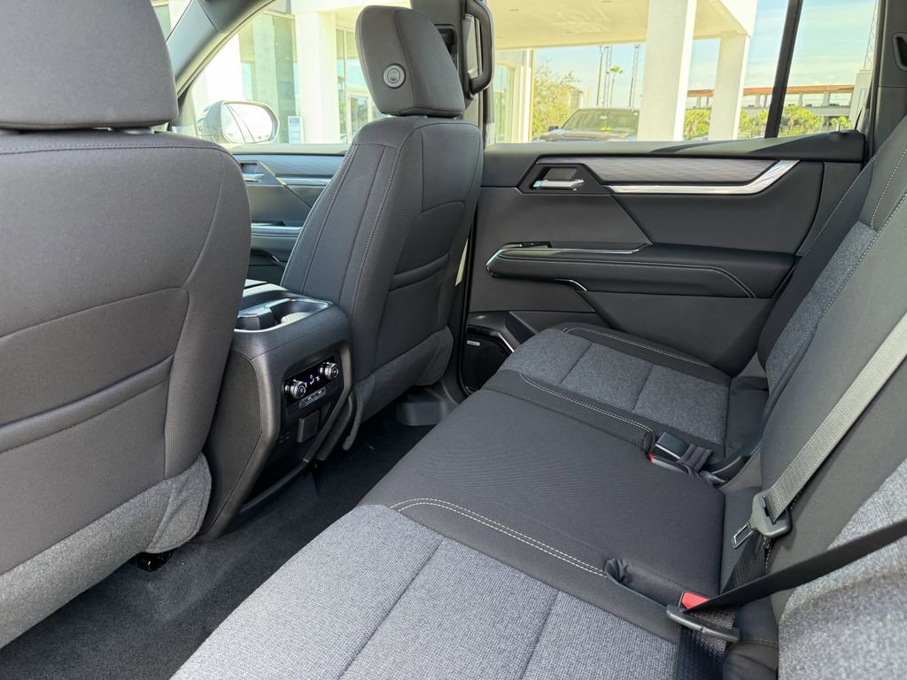 New 2026 GMC Acadia Elevation image 19