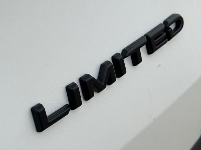 Used 2026 Toyota Grand Highlander Limited image 10