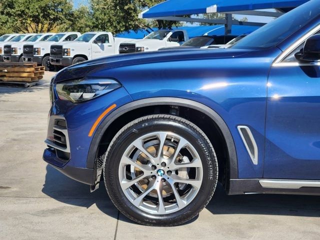 Used 2023 BMW X5 sDrive40i w/ Premium Package image 16