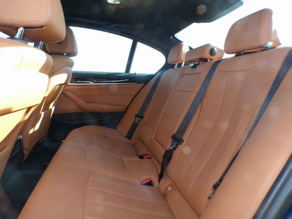 Certified 2023 BMW 540i xDrive w/ Convenience Package image 10