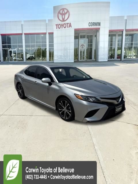 Used 2018 Toyota Camry SE w/ Audio Package