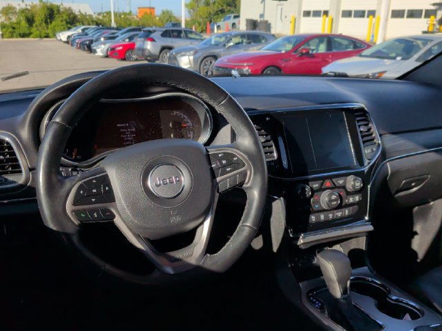 Used 2019 Jeep Grand Cherokee Limited AWD/4WD image 27