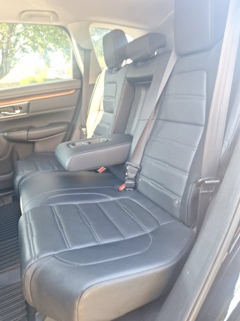 Used 2018 Honda CR-V Touring image 18