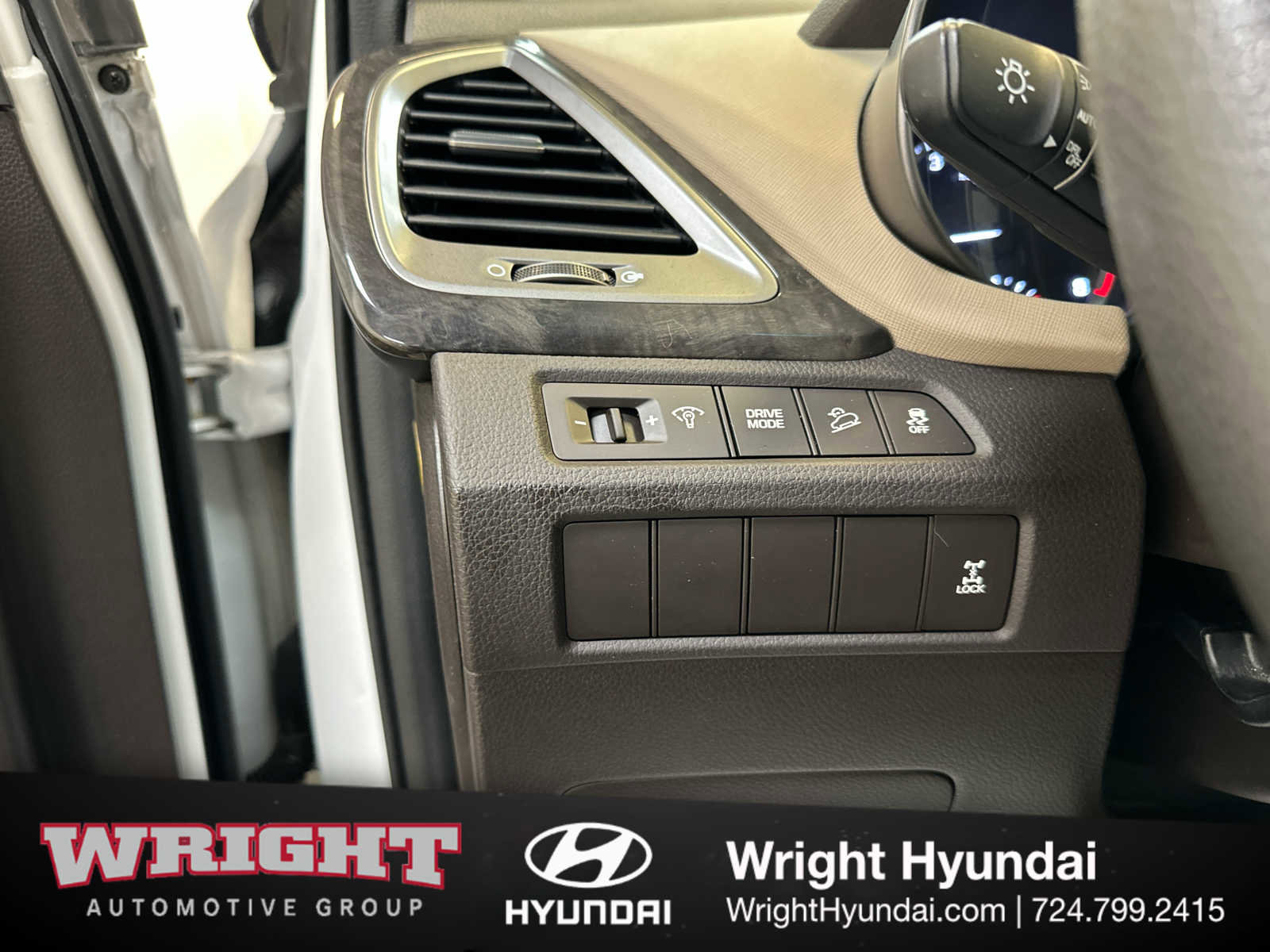 Used 2017 Hyundai Santa Fe Sport image 22