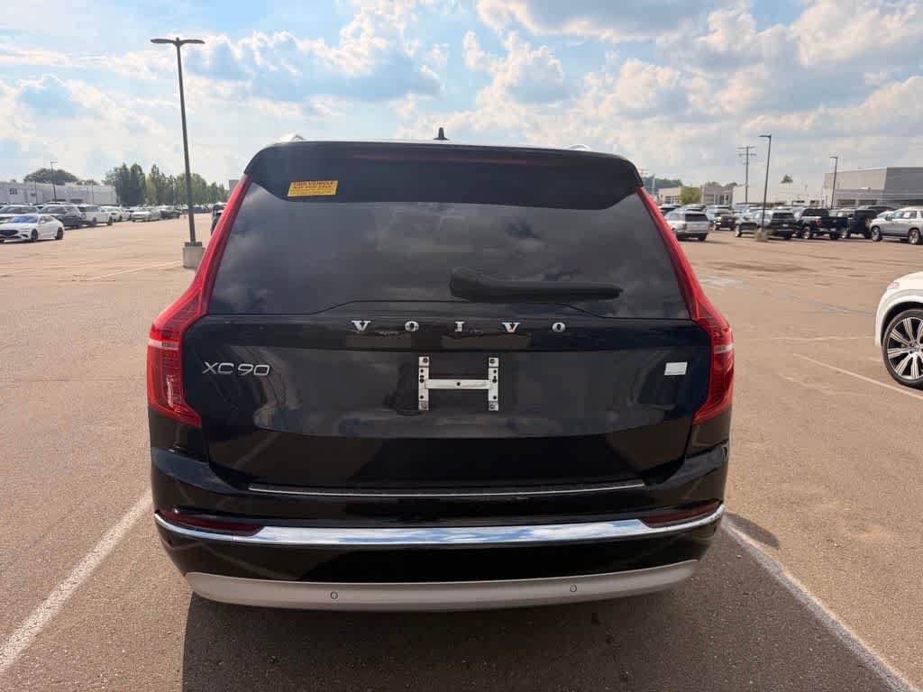 Used 2022 Volvo XC90 T8 Inscription w/ Advanced Package AWD/4WD image 5