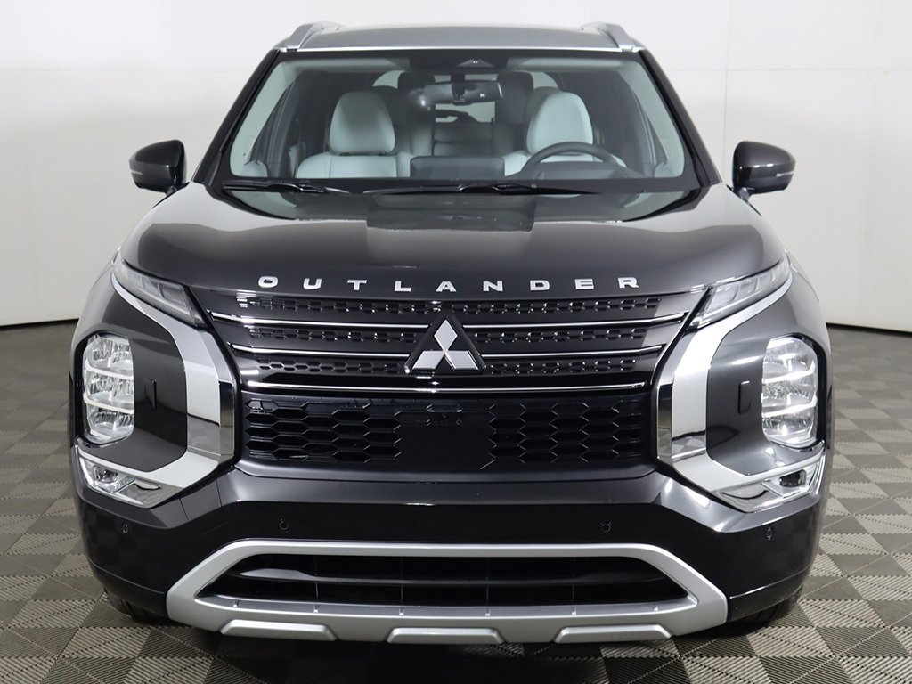 New 2025 Mitsubishi Outlander SEL image 16