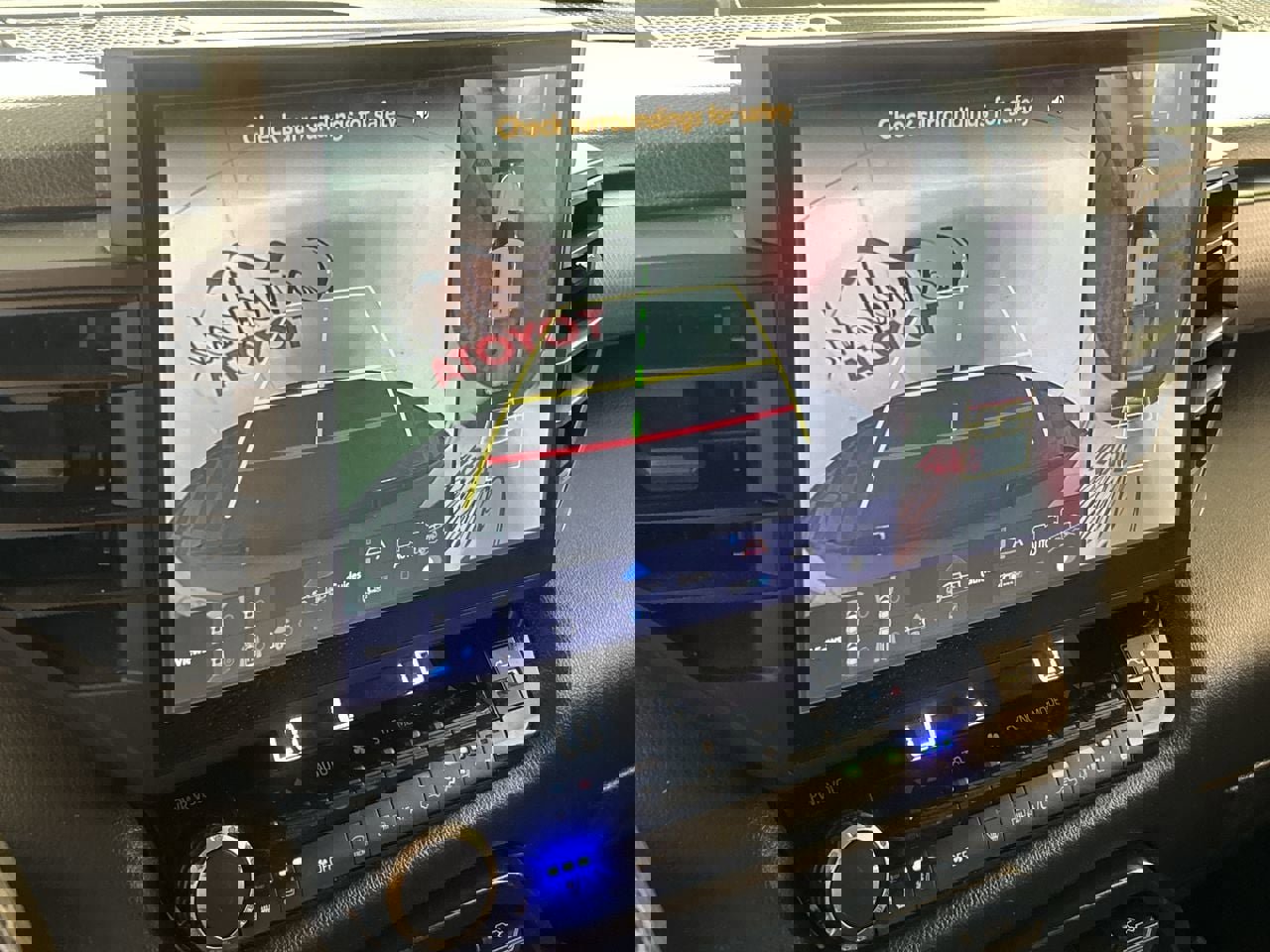 Used 2025 Toyota Tundra TRD Pro AWD/4WD image 18