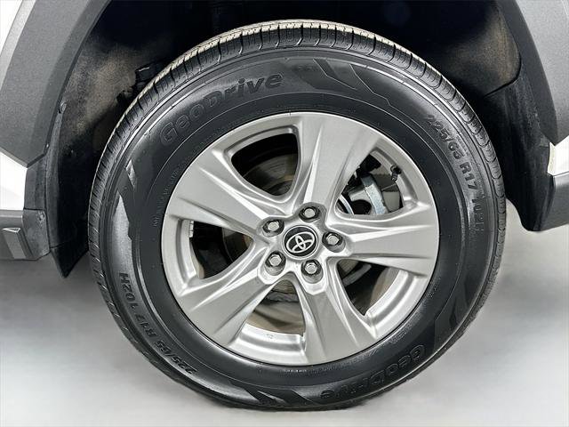 Certified 2025 Toyota RAV4 XLE image 27