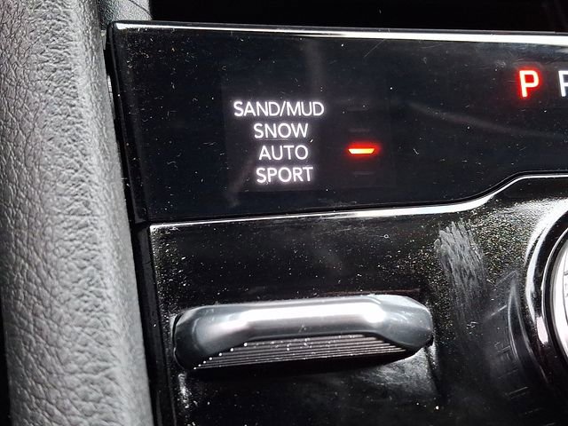 Used 2023 Jeep Grand Cherokee Limited image 24