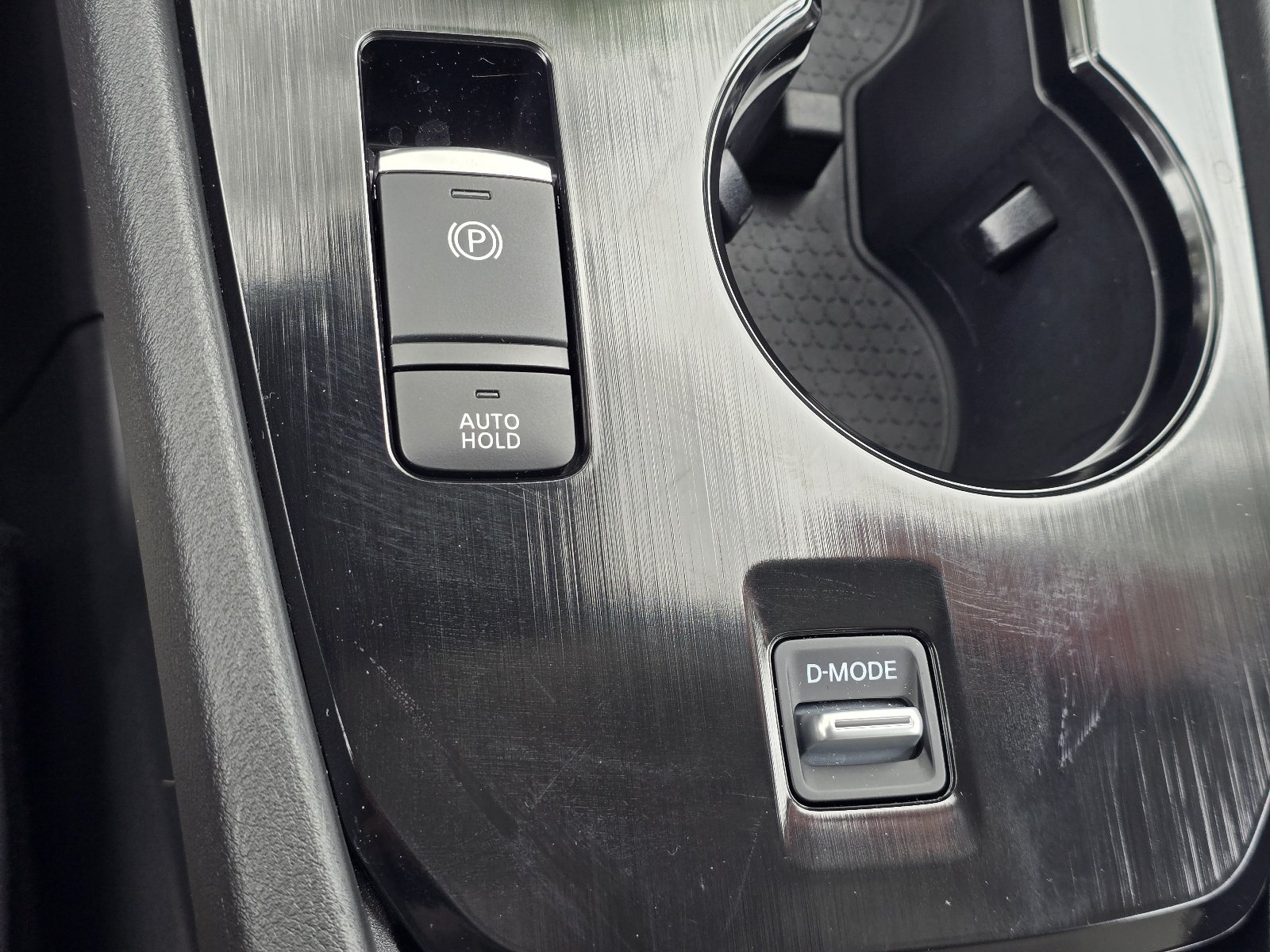 Certified 2025 Nissan Rogue SL w/ Tech Package FWD image 22