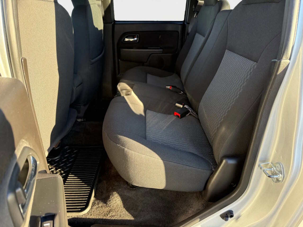 Used 2010 Chevrolet Colorado LT image 8