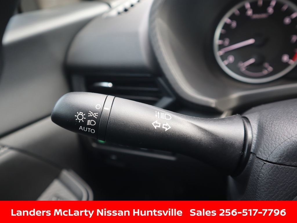 Used 2025 Nissan Sentra S FWD image 25