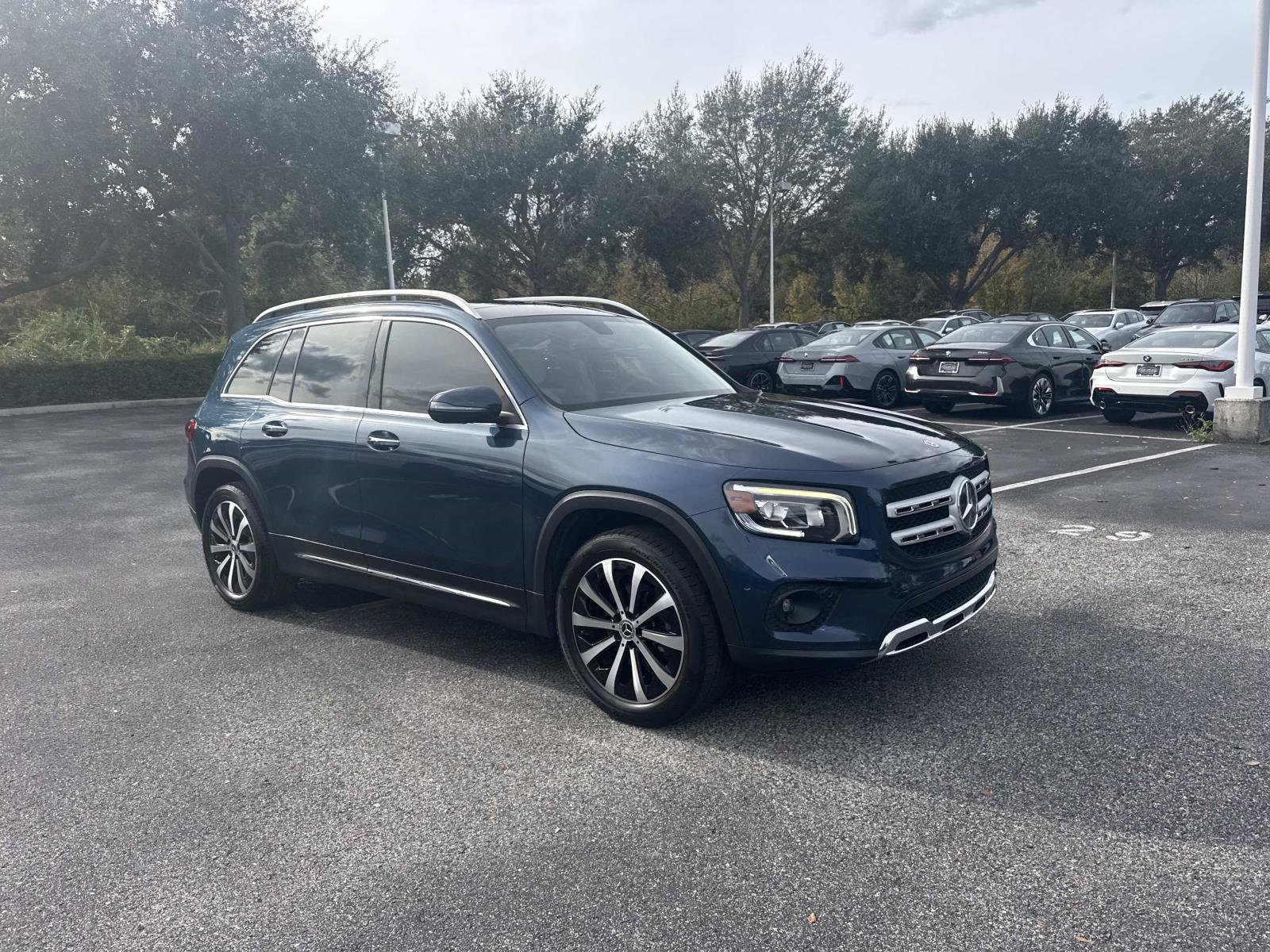 Used 2021 Mercedes-Benz GLB 250 image 2