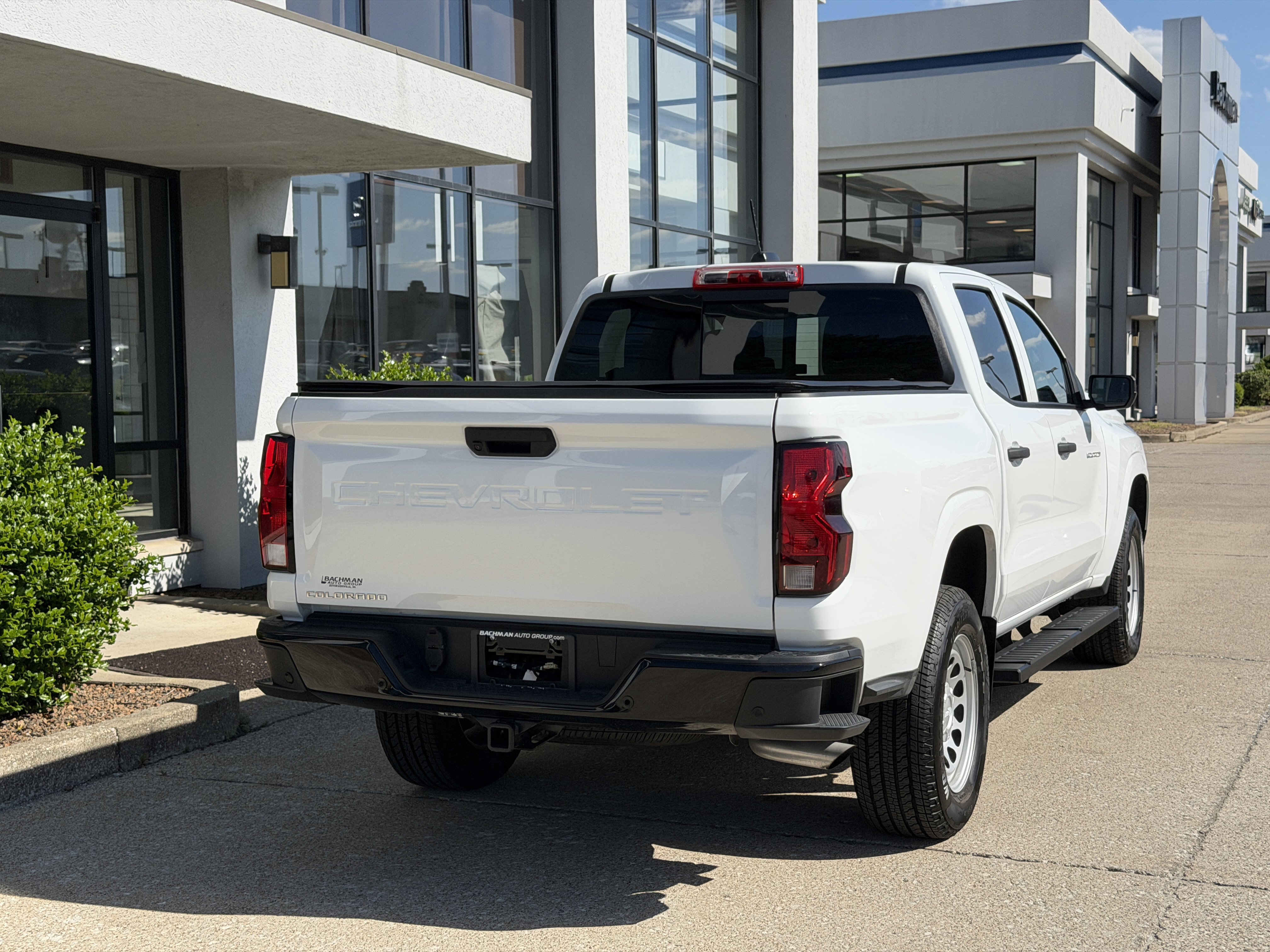 Used 2025 Chevrolet Colorado W/T w/ Advanced Trailering Package RWD image 5