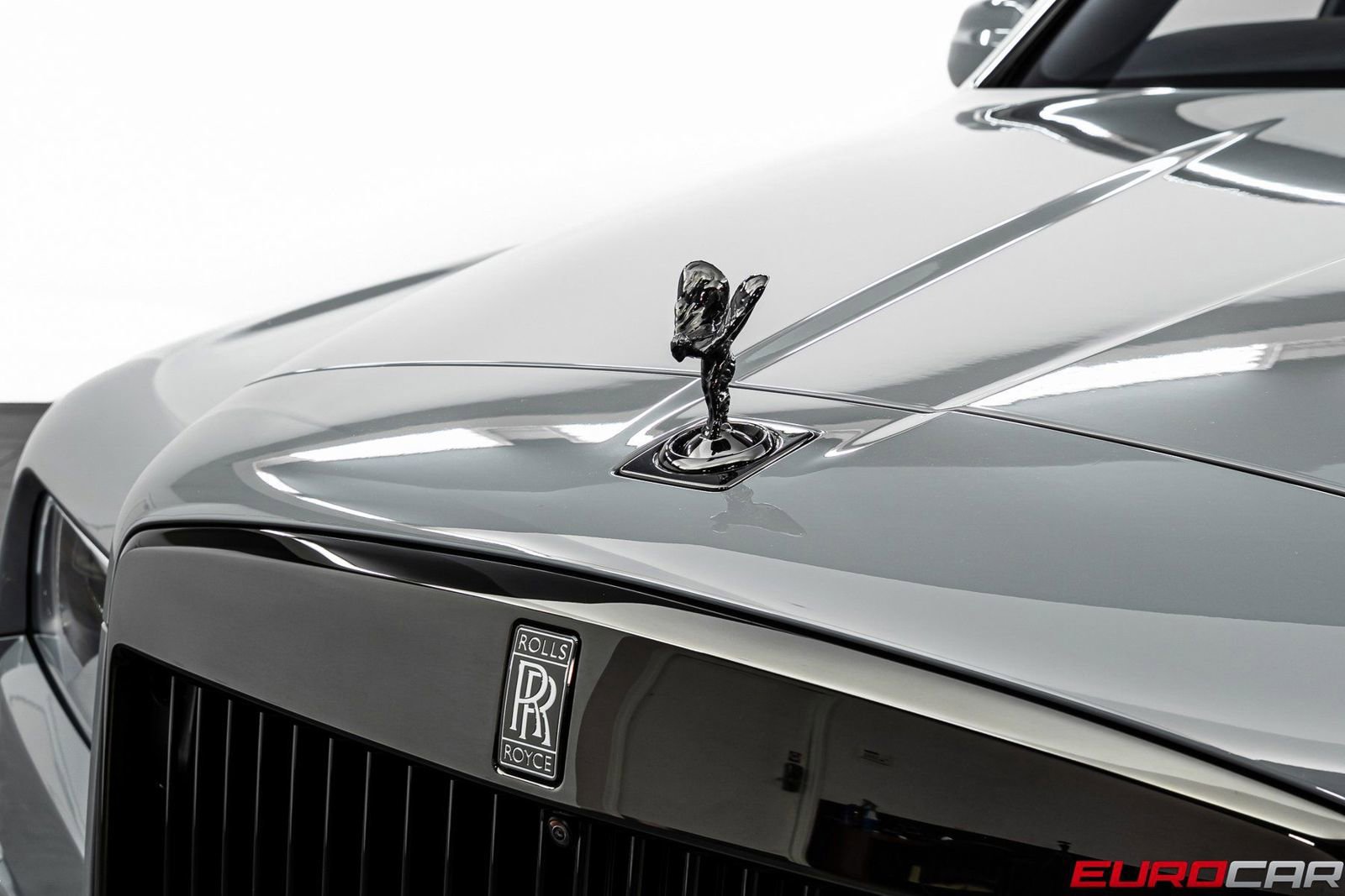 Used 2022 Rolls-Royce Cullinan Black Badge w/ Dark Exterior Package image 11