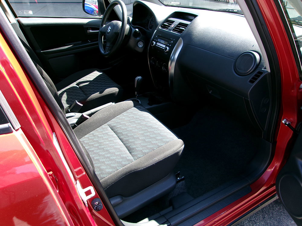 Used 2008 Suzuki SX4 AWD Hatchback image 10