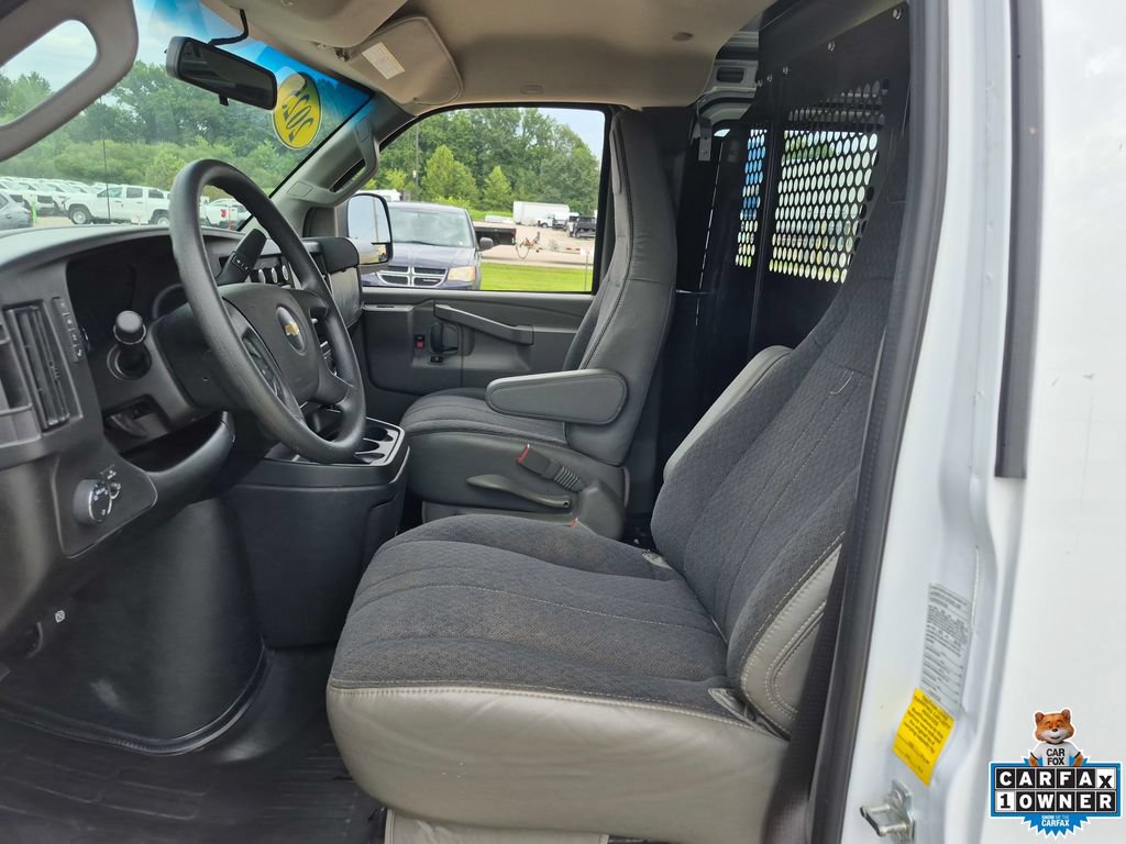 Certified 2025 Chevrolet Express 2500 w/ Driver Convenience Package RWD image 9